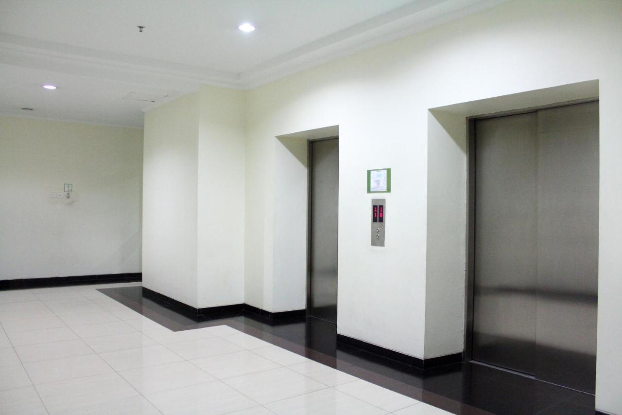 דפוק Oyo 266 Margonda Residence 5 מראה חיצוני תמונה
